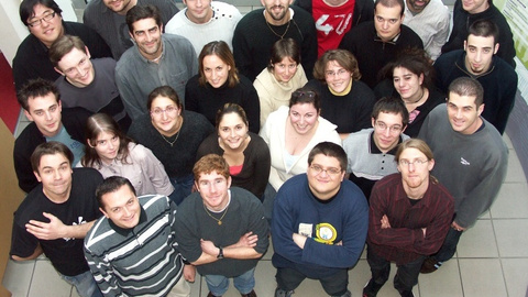 Jaquette de 2007, tout le monde descend !