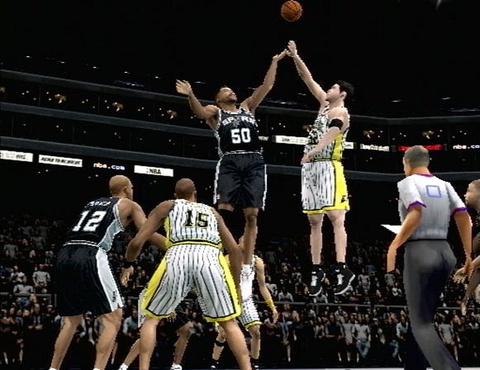 Du basket chez Konami