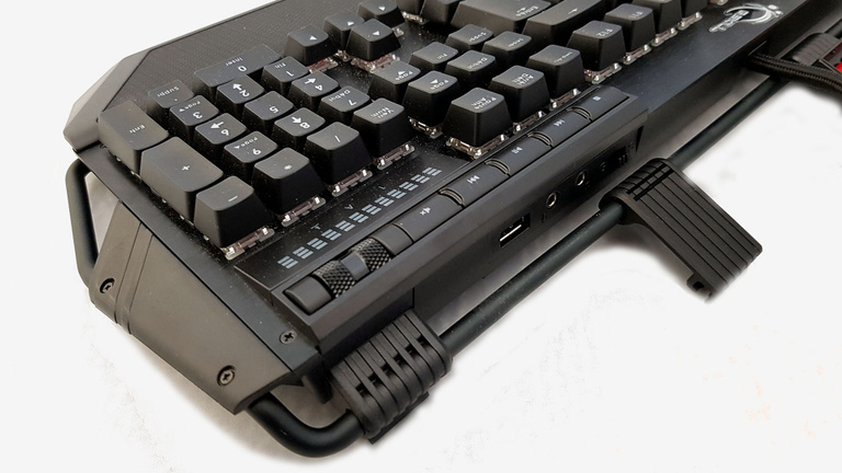 Test G.Skill Ripjaws KM780 : Un rapport qualité prix intéressant Test G.Skill Ripjaws KM780 : Un rapport qualité prix intéressant