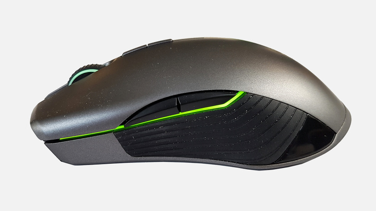 Test Razer Lancehead sans-fil : Pas facile d'être une souris gamer en 2017 Test Razer Lancehead sans-fil : Pas facile d'être une souris gamer en 2017
