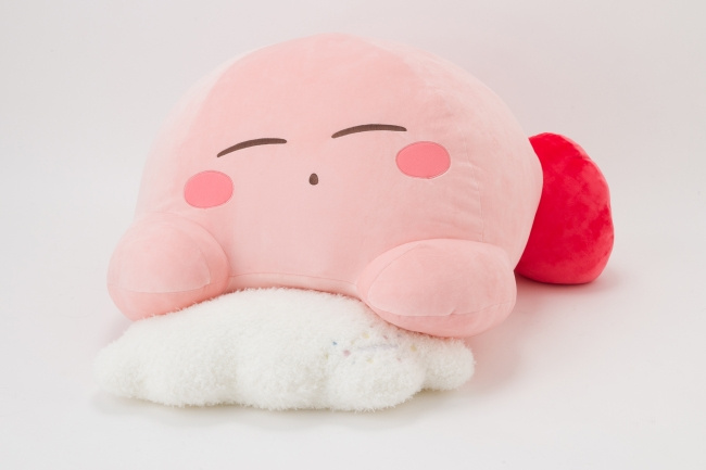 Kirby : un coussin géant tout rose arrive au Japon !