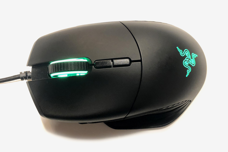 Test Razer Basilisk : Confort et performances