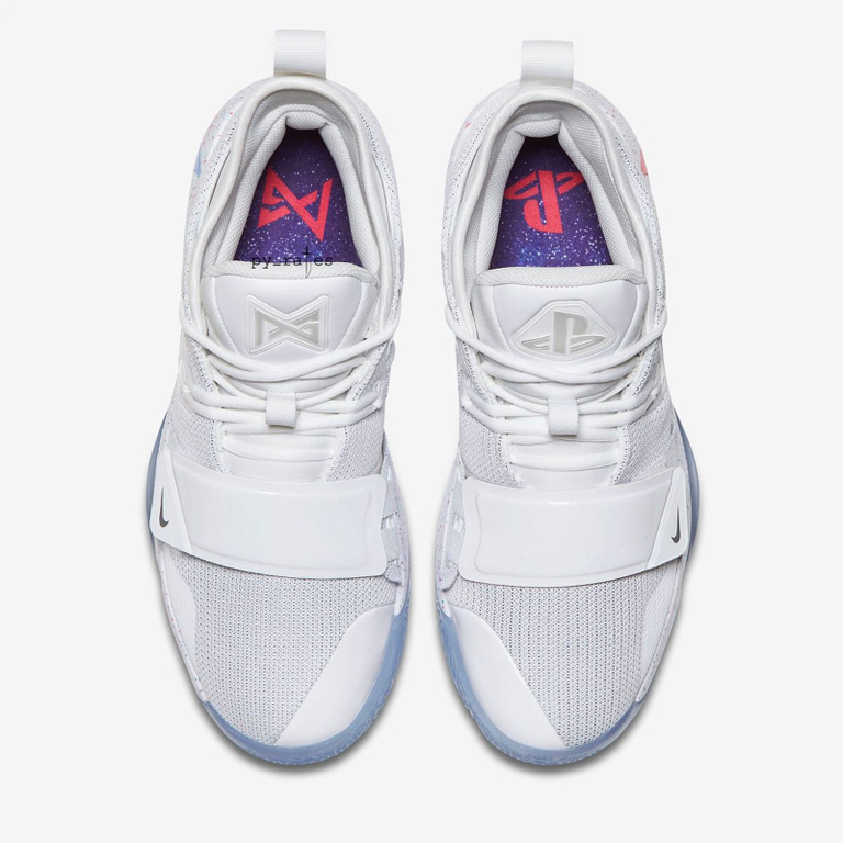 Nike : de nouvelles baskets aux couleurs de PlayStation arrivent !