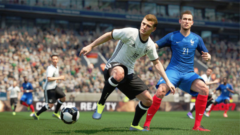 Jaquette de PES 2017 : On prend les mêmes... et on fait mieux ?