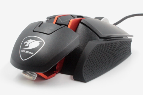 Test Cougar 700M Superior