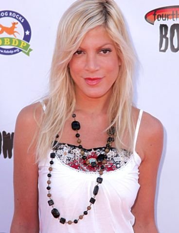 ToriSpelling