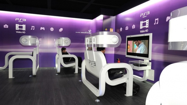 Des salons vidéo PS3 dans un aéroport parisien