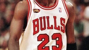 Michael Jordan sur les jaquettes de NBA 2K11 ?