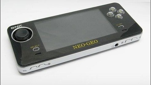SNK présente sa nouvelle console portable