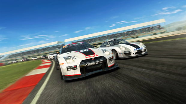 Real Racing 3 disponible et en images