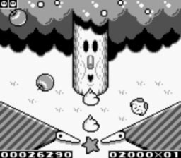 Kirby s'essaye au pinball