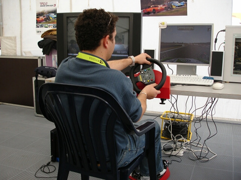 Magny-Cours ou la passion de la grosse cylindrée