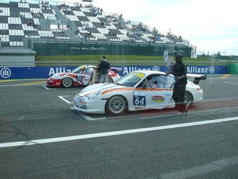 Magny-Cours ou la passion de la grosse cylindrée