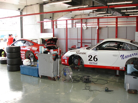 Magny-Cours ou la passion de la grosse cylindrée