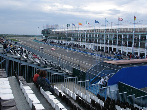 Magny-Cours ou la passion de la grosse cylindrée