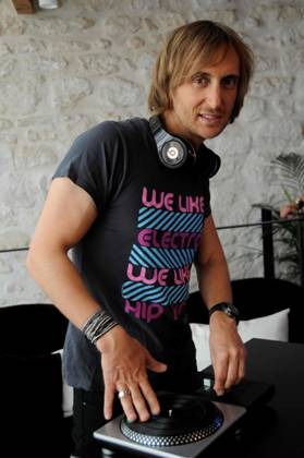 David Guetta se donne pour DJ Hero