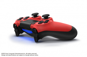 GC 2013 : Les pads PS4 voient la vie en bleu et en rouge