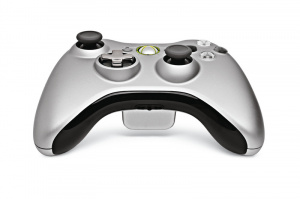 Le nouveau pad Xbox 360 arrive en mars