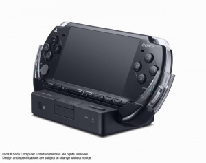 Sony présente la PSP Bronze et un nouveau socle