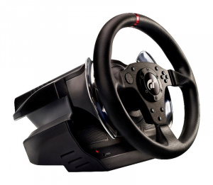 Nouveau volant pour Gran Turismo 5