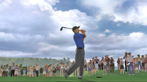 Images : Tiger Woods vise le birdie