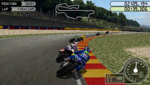 Images : Moto GP roule à tombeau ouvert sur PSP