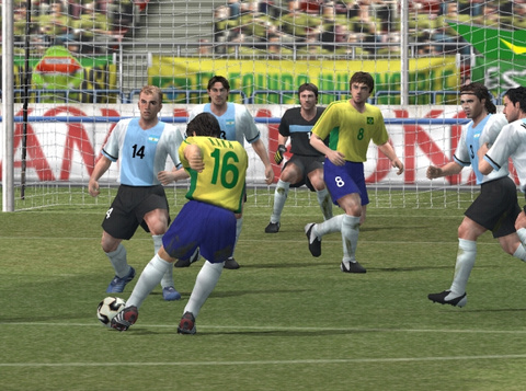 PES 5 en trois images