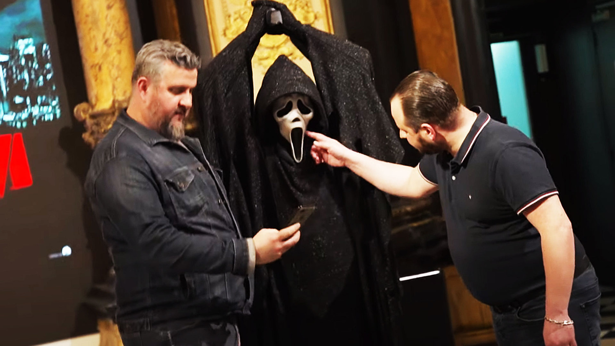 Ghostface, o assassino do Scream, convida-se a visitar o Museu Grévin 