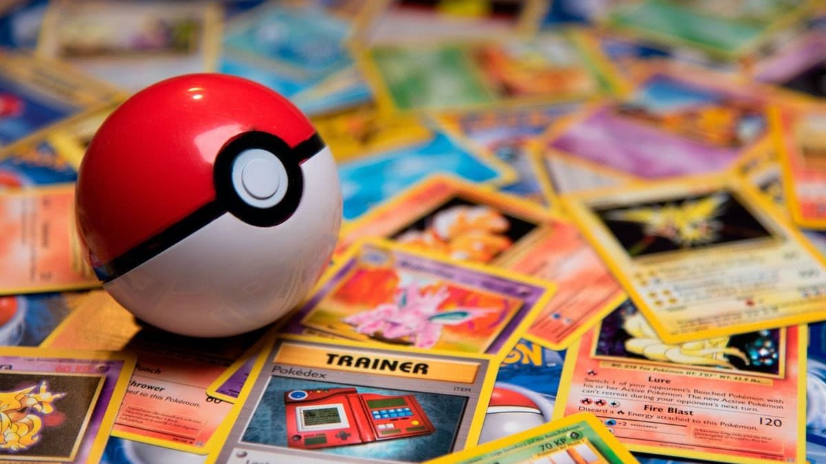 Ce collectionneur français espère récupérer 1 million d'euros avec une  seule carte Pokémon ! 