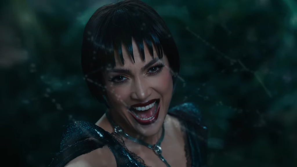 Jennifer Lopez est la prochaine Spider-Woman, mais ce n'est vraiment pas ce que vous croyez...