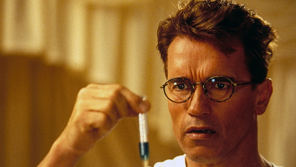 “J’ai oublié toutes mes répliques” Arnold Schwarzenegger a vécu un moment très gênant lors du tournage de ce film à cause d’un repas arrosé