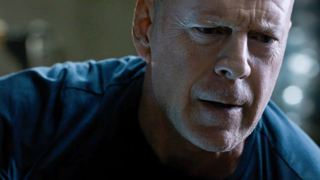 Mort avant sa sortie Cette adaptation au cinéma est l'un des plus gros regrets de la carrière de Bruce Willis, c'était pourtant un best-seller Mort avant sa sortie Cette adaptation au cinéma est l'un des plus gros regrets de la carrière de Bruce Willis, c'était pourtant un best-seller