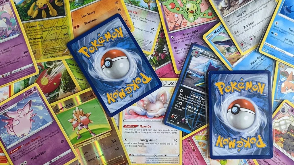 Un fan de Pokémon veut vendre ses cartes au marché aux puces et se rend compte qu'il a détruit plus de 600 cartes avec ce simple geste...