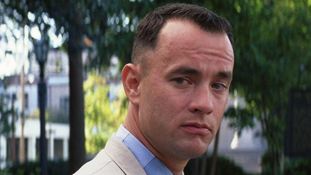 On a tous ignoré cette phrase dans Forrest Gump, mais c’est l’un des meilleurs clins d'œil de ce film avec Tom Hanks !