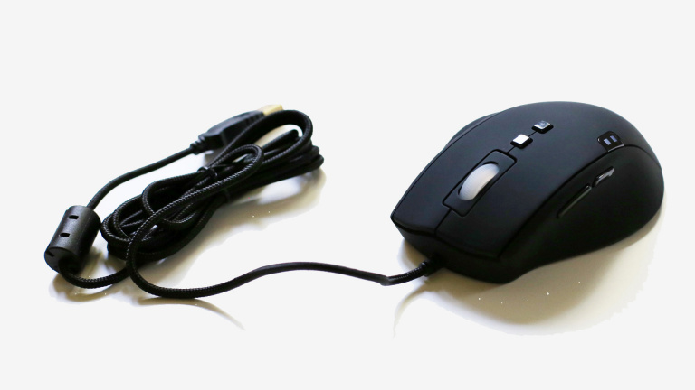 Test Qpad 8K Laser Pro Gaming Mouse : Une mise à jour à minima.