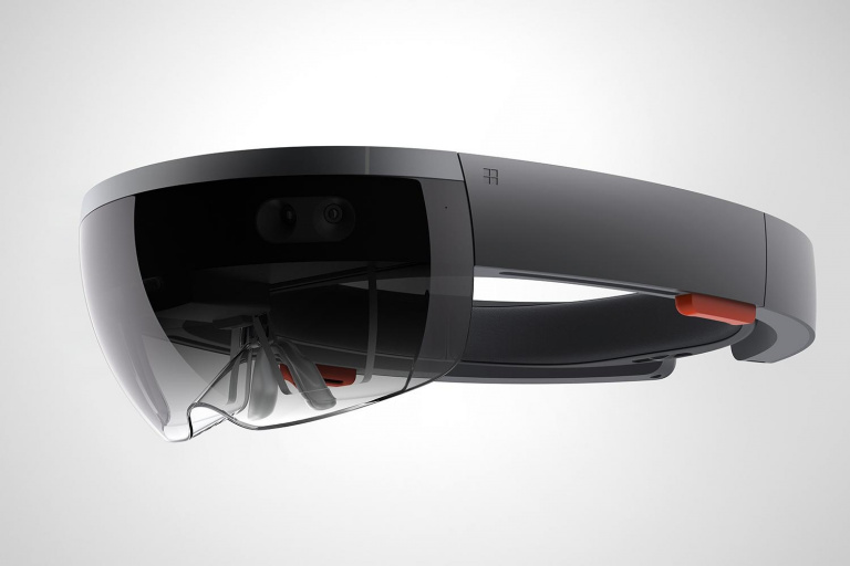 Lenovo se voit davantage en concurrent du HoloLens que de l’Oculus Rift