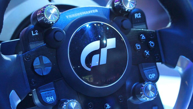 Le nouveau volant Thrustmaster T700RS refait parler de lui.