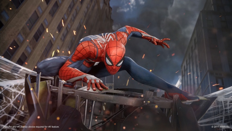 Spider-Man se montre à travers plusieurs artworks