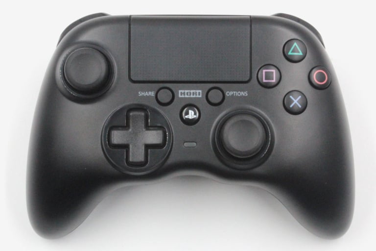 Test Hori Onyx PS4 : L'appel aux joueurs Xbox
