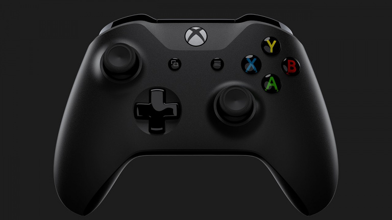 Manette Xbox One sans fil + adaptateur PC à 33 % de réduction chez Amazon
