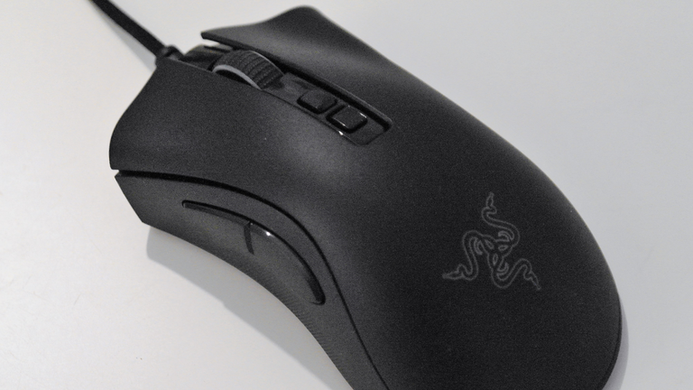 Test de la souris Razer Deathadder V2 : la même à l'extérieur, le plein de nouveautés à l'intérieur