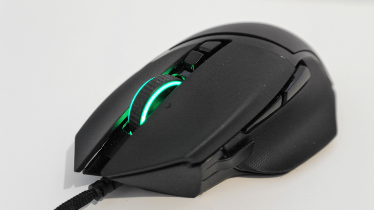 Test de la souris Razer Basilisk V2 : un monde de possibilités