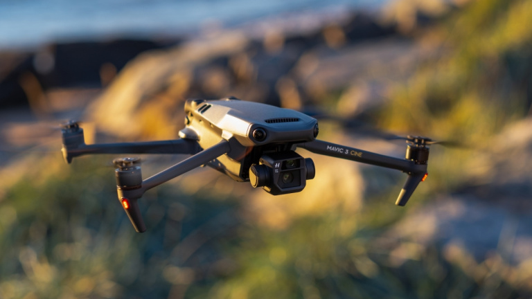 Le nouveau drone de référence, le DJI Mavic 3, vient de sortir