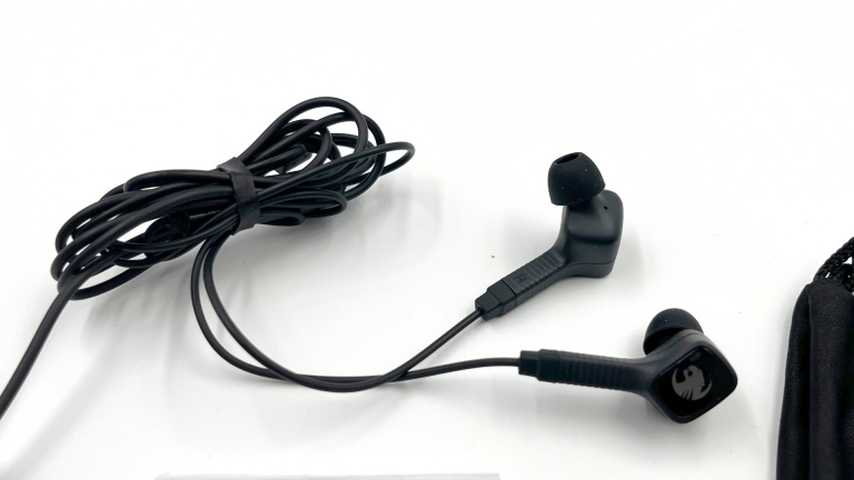 Test des Roccat Syn Buds Core : Quelle qualité pour des écouteurs à petit prix ?