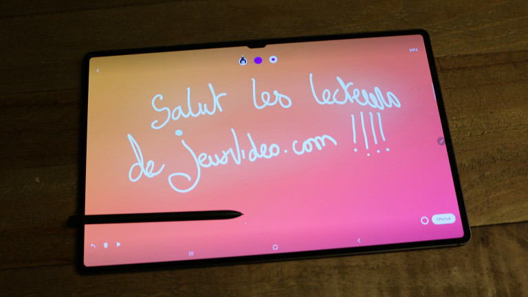 Test du Samsung Galaxy Tab S8 Ultra : la tablette géante séduit - ITdaily.
