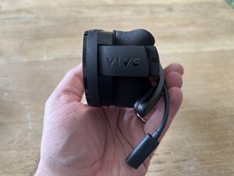 HTC Vive Flow teszt: Kompakt VR sisak, de rettenetesen rossz