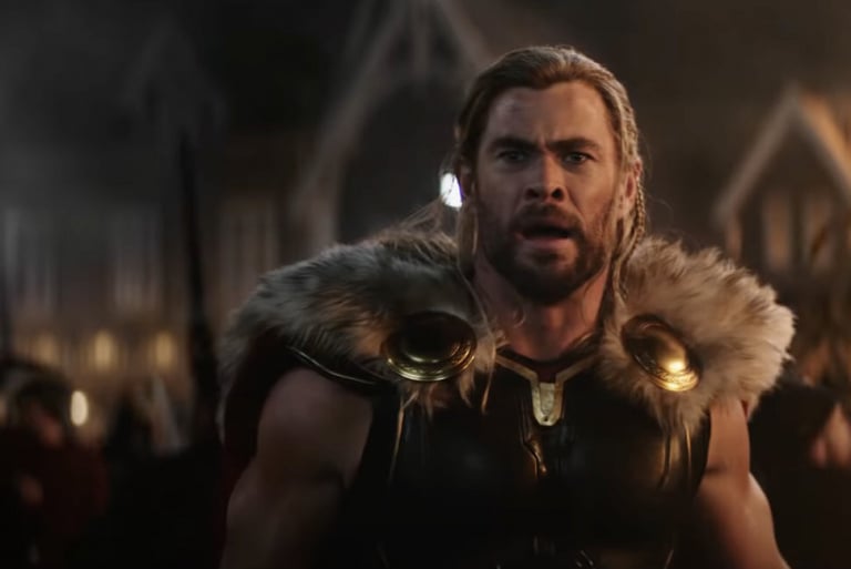 Thor 4 : Le réalisateur s'exprime sur le vilain de Love and Thunder joué par Christian Bale