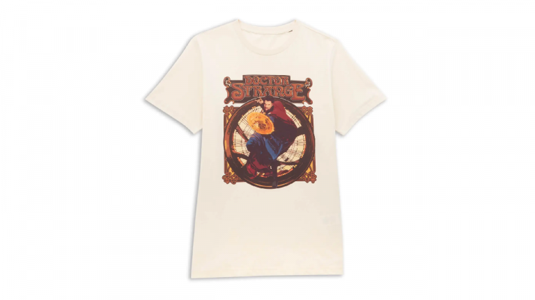 Marvel : Les t-shirts officiels Dr Strange sont beaucoup plus beaux que son costume