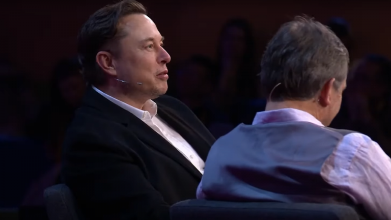 Elon Musk veut virer ses employés qui ne viennent pas au bureau 40h par semaine minimum