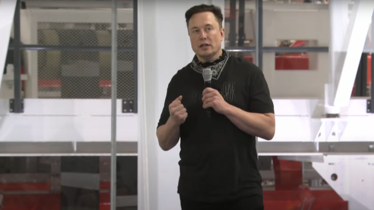 Tesla : décidément, Elon Musk mène la vie dure à ses employés